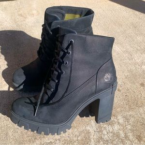 BNWOT Timberland Lana point Lace-up suede boots